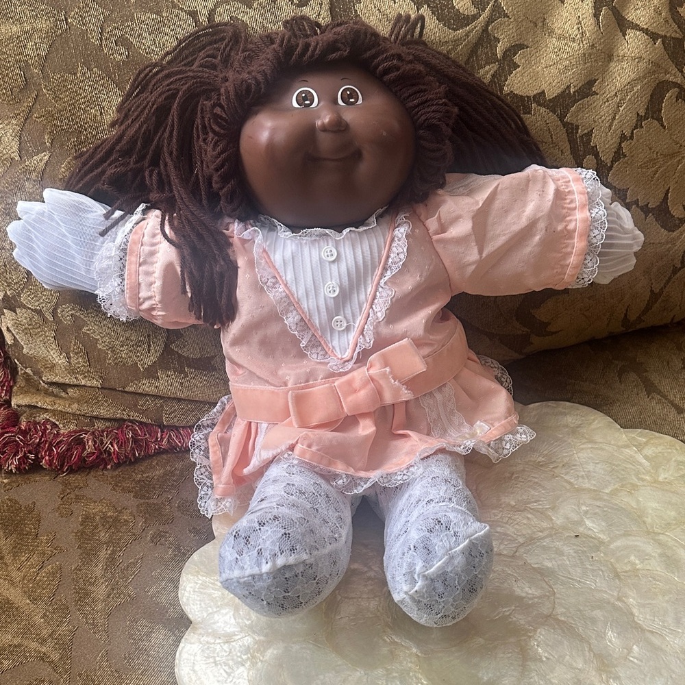 Vintage Cabbage Patch with Doll with Brown Hair in Pink Dress - Picture 9 of 9